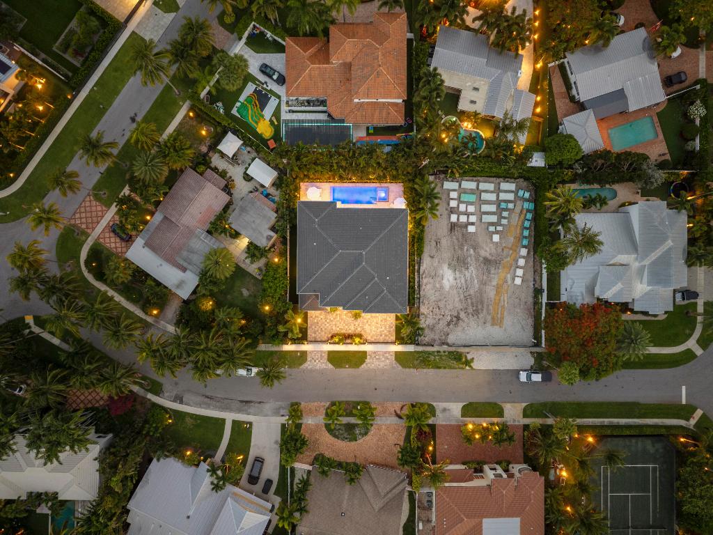 BOCA VILLAS - Residential