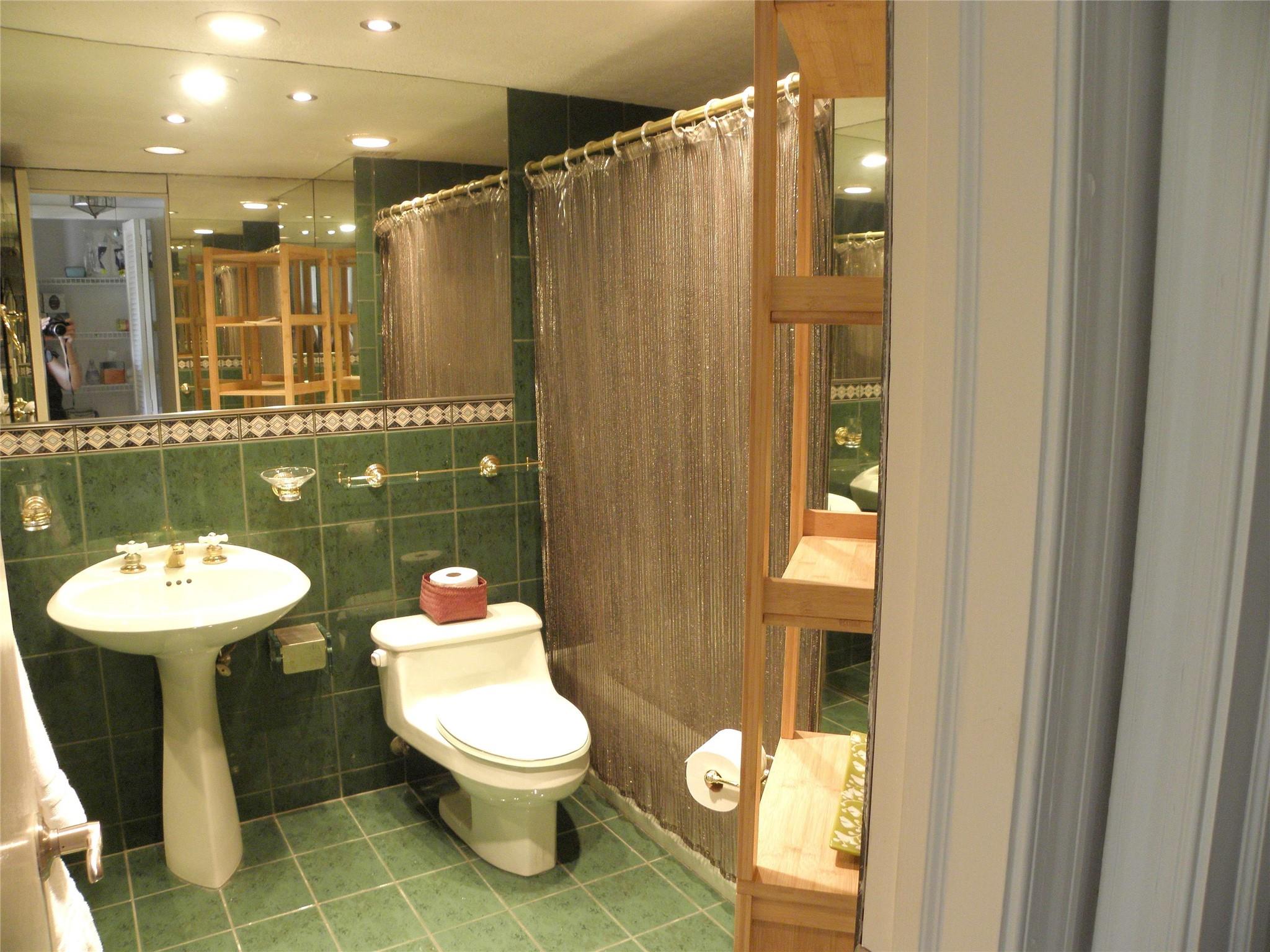 BOCA HOUSE CONDO - Residential