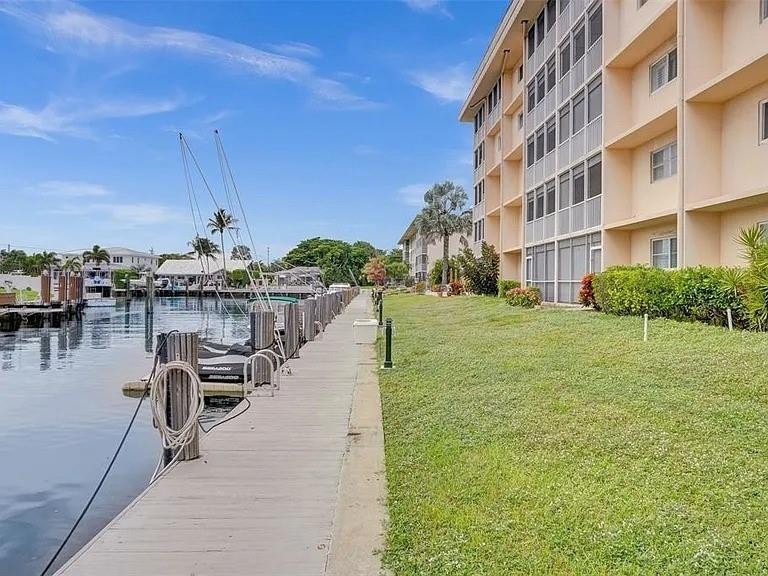 750 NE Spanish River Boulevard 2010