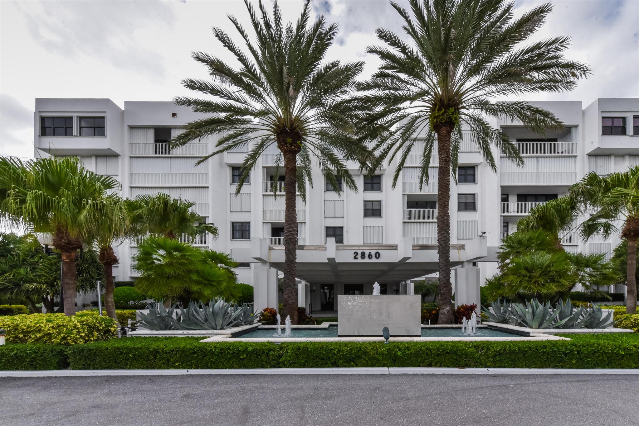 Properties 2860 S Ocean Boulevard 202