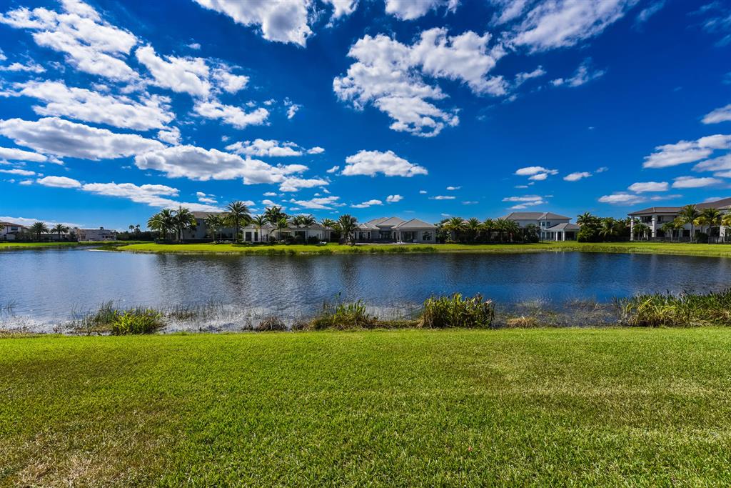 SEVEN BRIDGES - Residential