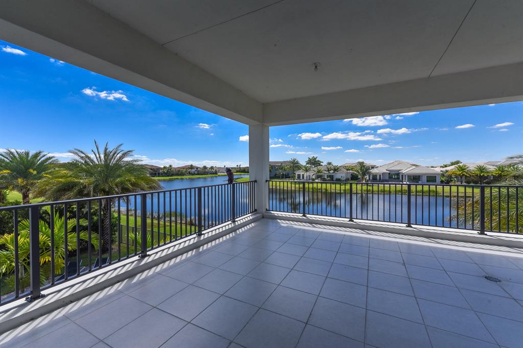 SEVEN BRIDGES - Residential