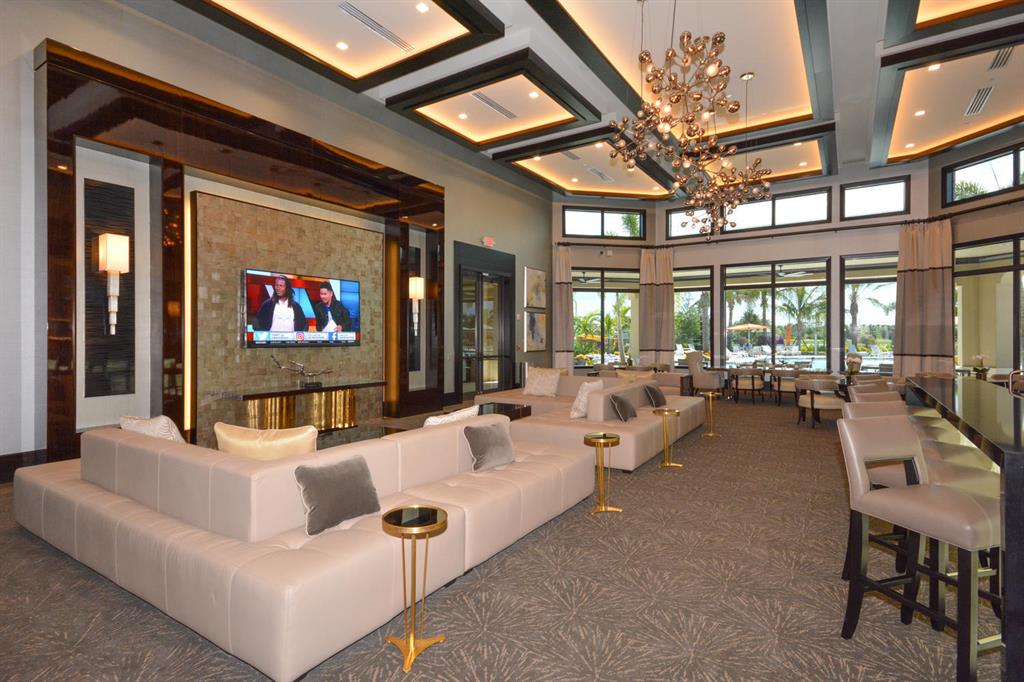 SEVEN BRIDGES - Residential