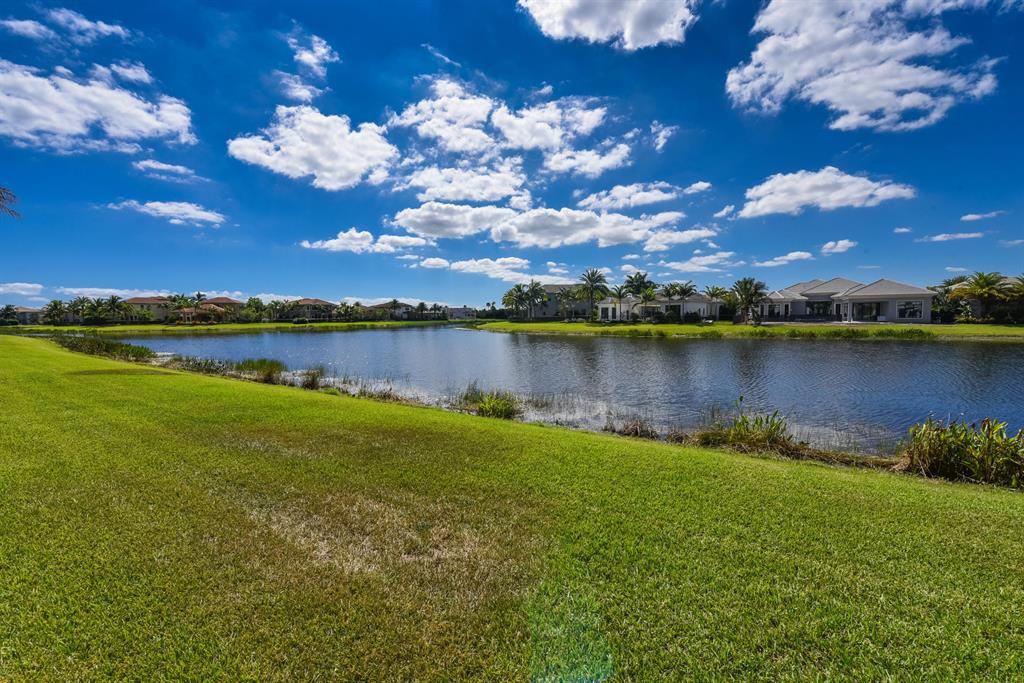 SEVEN BRIDGES - Residential