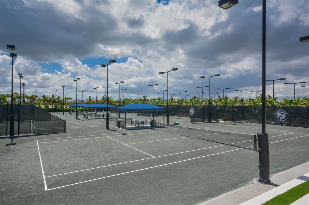 SEVEN BRIDGES - Residential