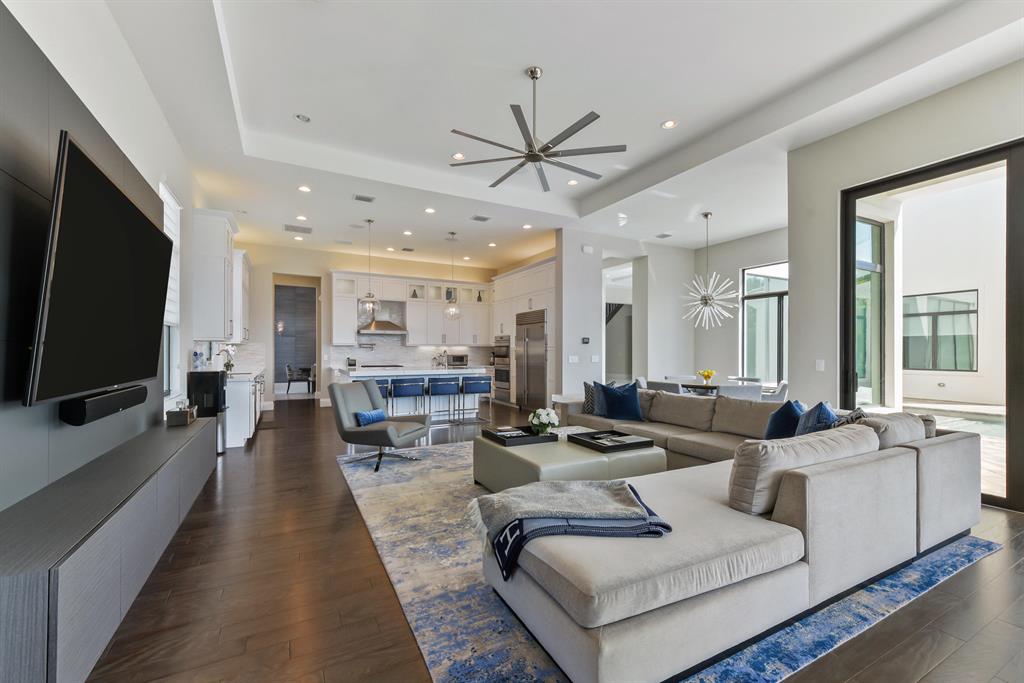 SEVEN BRIDGES - Residential