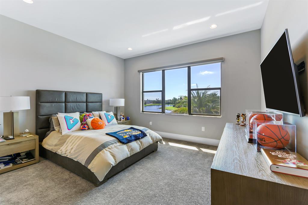 SEVEN BRIDGES - Residential