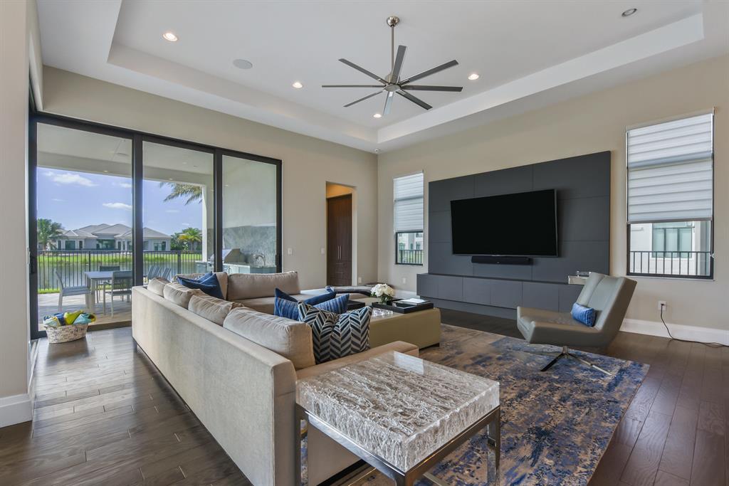 SEVEN BRIDGES - Residential