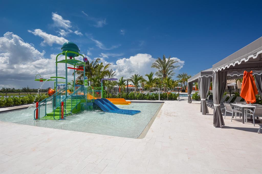 SEVEN BRIDGES - Residential