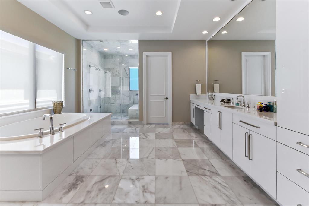 SEVEN BRIDGES - Residential