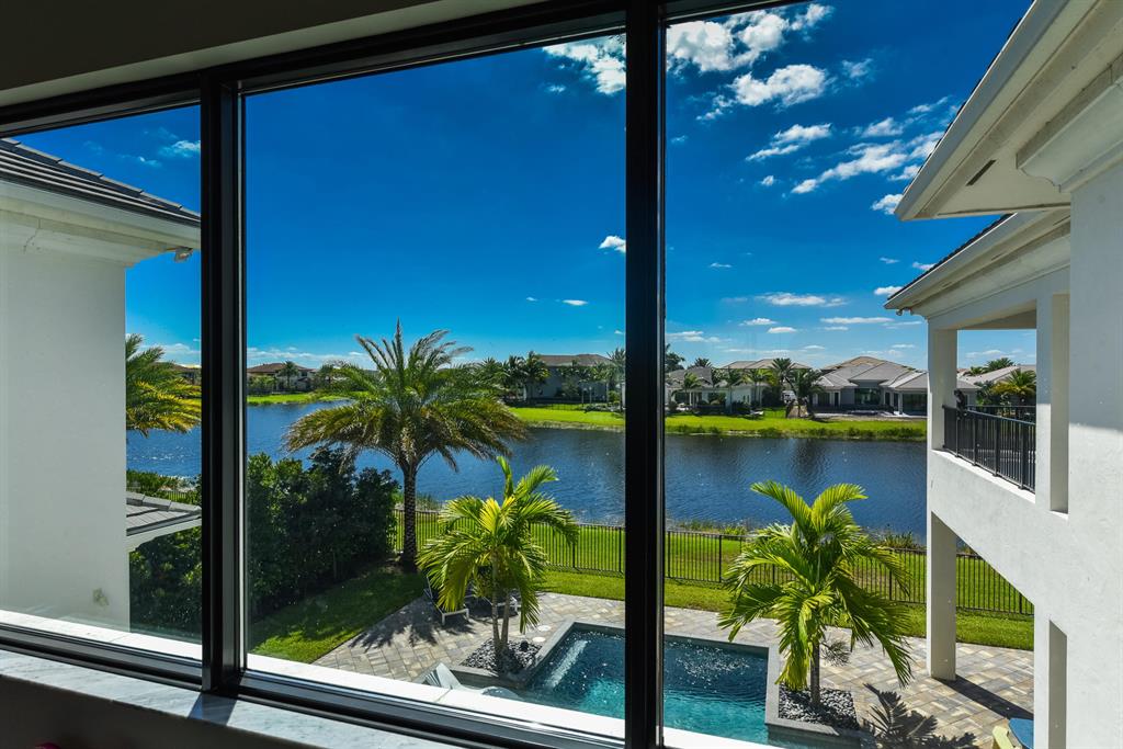 SEVEN BRIDGES - Residential