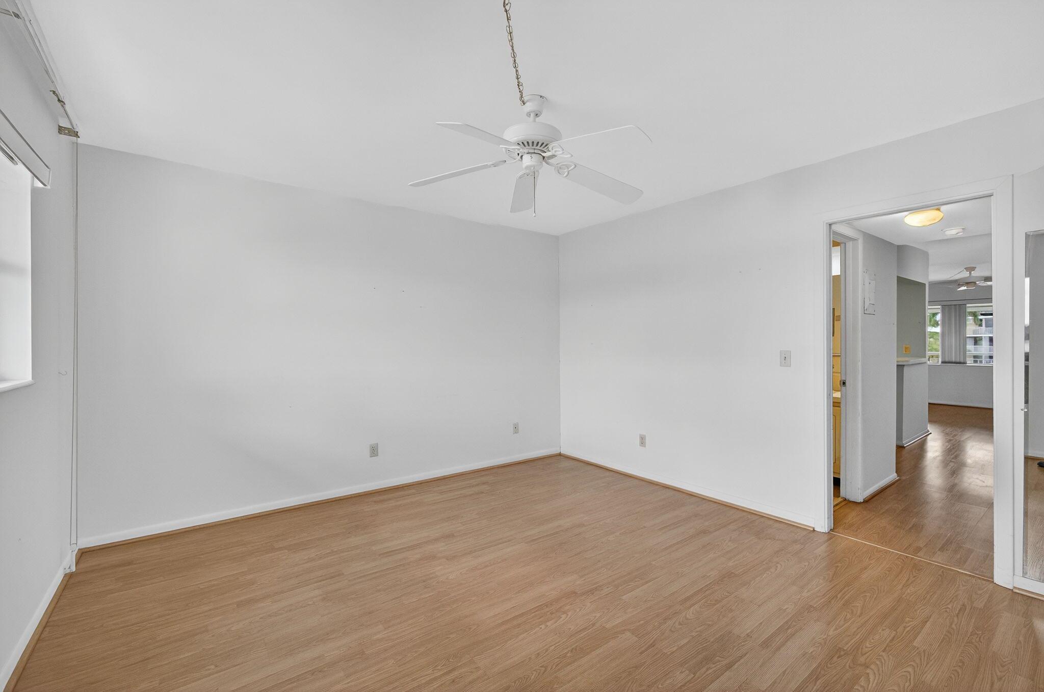 SHORE CLUB APTS B & C CON - Residential