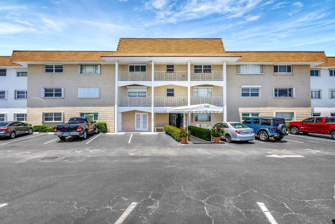 SHORE CLUB APTS B & C CONDO - Residential