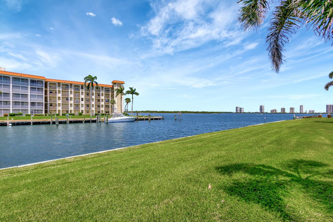 SHORE CLUB APTS B & C CONDO - Residential