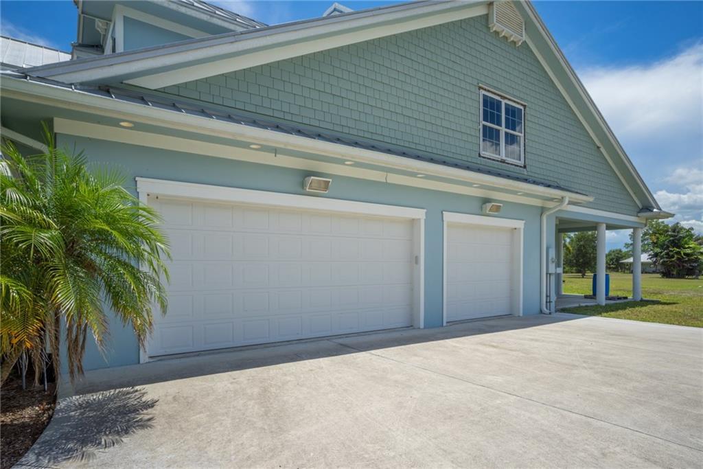 PALM CITY FARMS - Residential