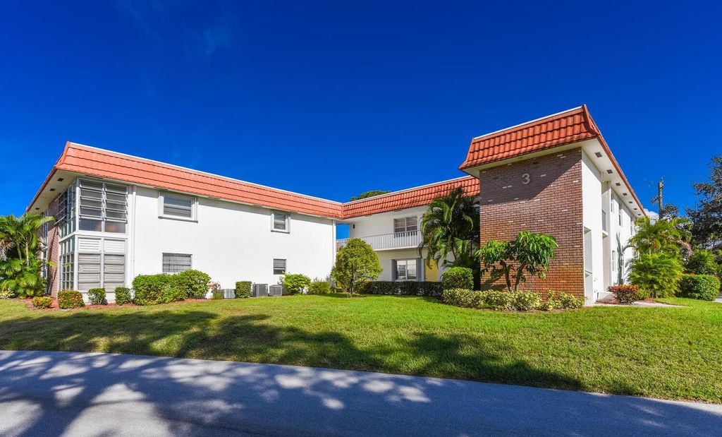 Photo of 1225 NW 21st Street #3-308, Stuart, FL 34994 (MLS # R10924437)