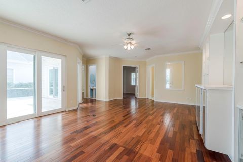 Single Family Residence in Jupiter FL 215 New Haven Boulevard 4.jpg