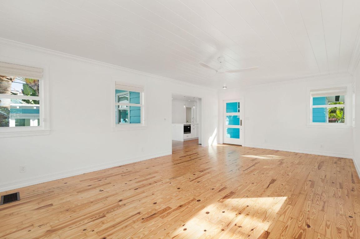 SANTA LUCIA - Residential Lease