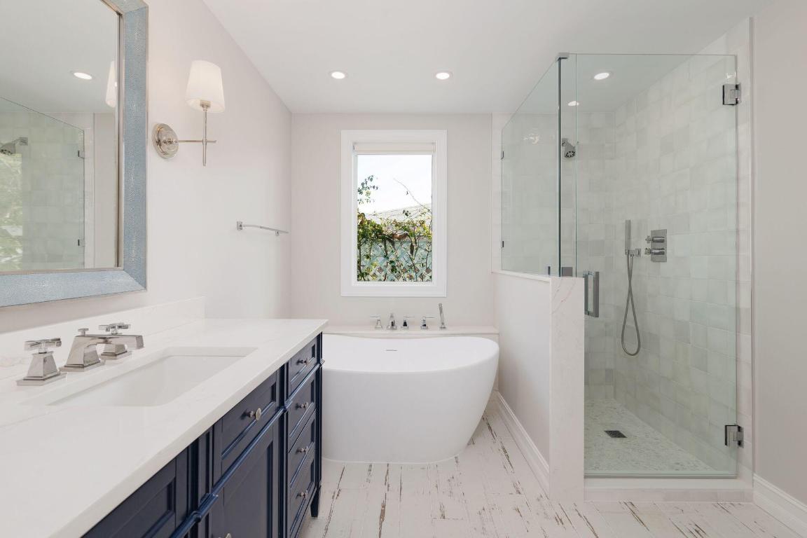 SANTA LUCIA - Residential Lease