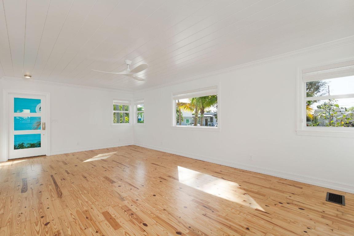 SANTA LUCIA - Residential Lease