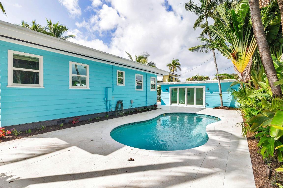 SANTA LUCIA - Residential Lease