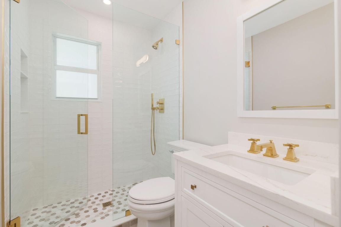 SANTA LUCIA - Residential Lease