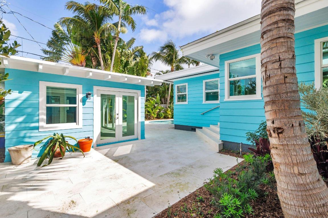 SANTA LUCIA - Residential Lease