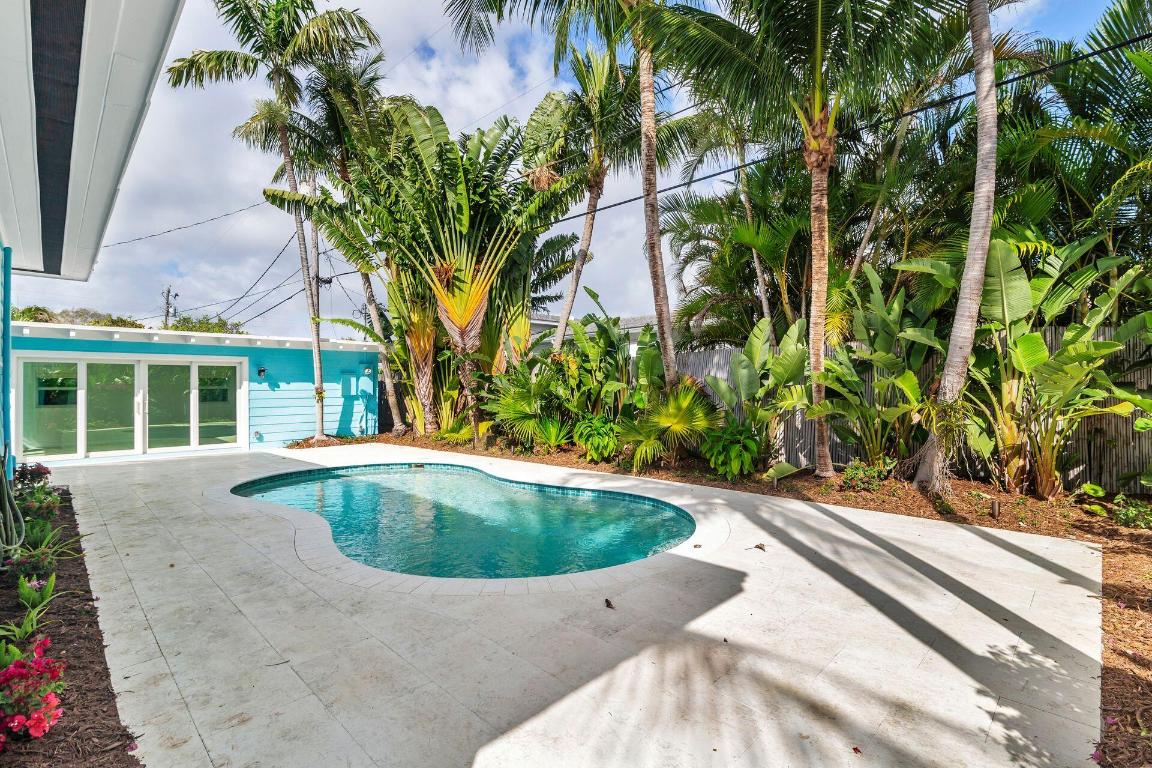 SANTA LUCIA - Residential Lease