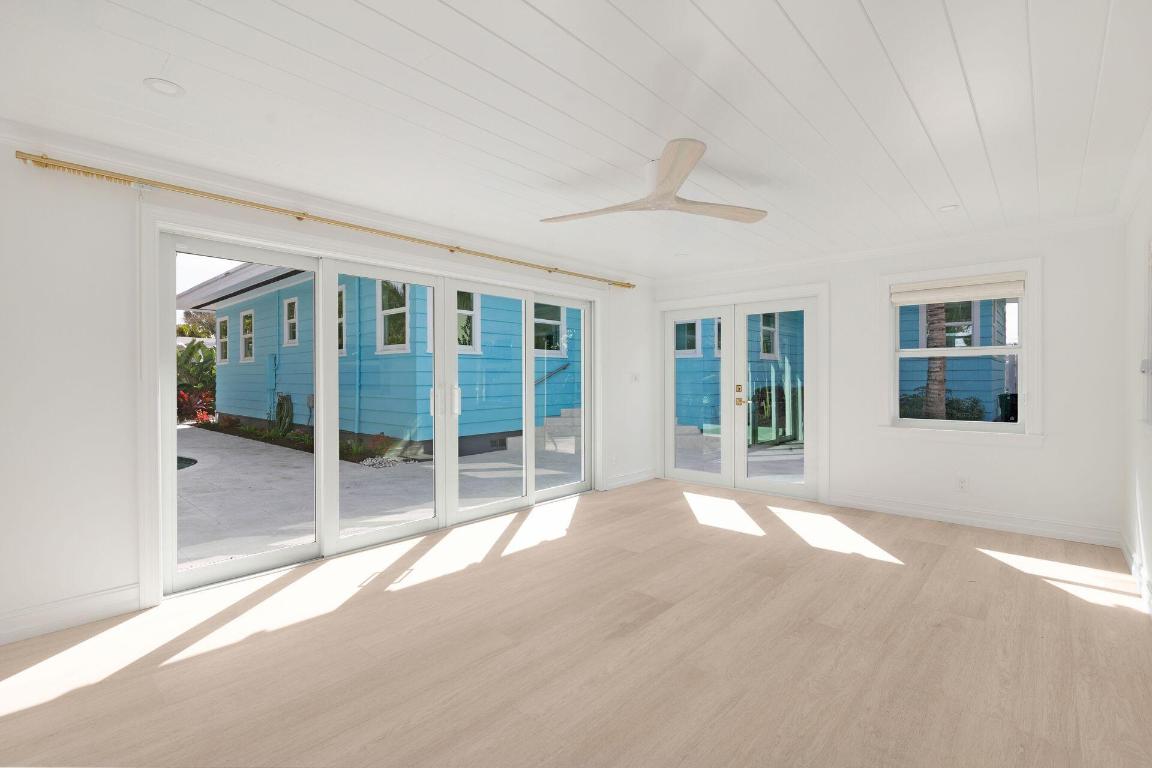 SANTA LUCIA - Residential Lease