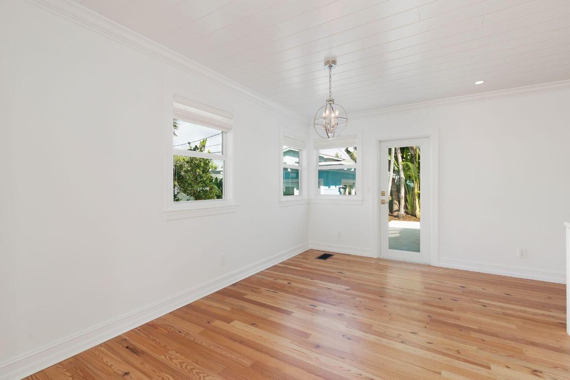 SANTA LUCIA - Residential Lease