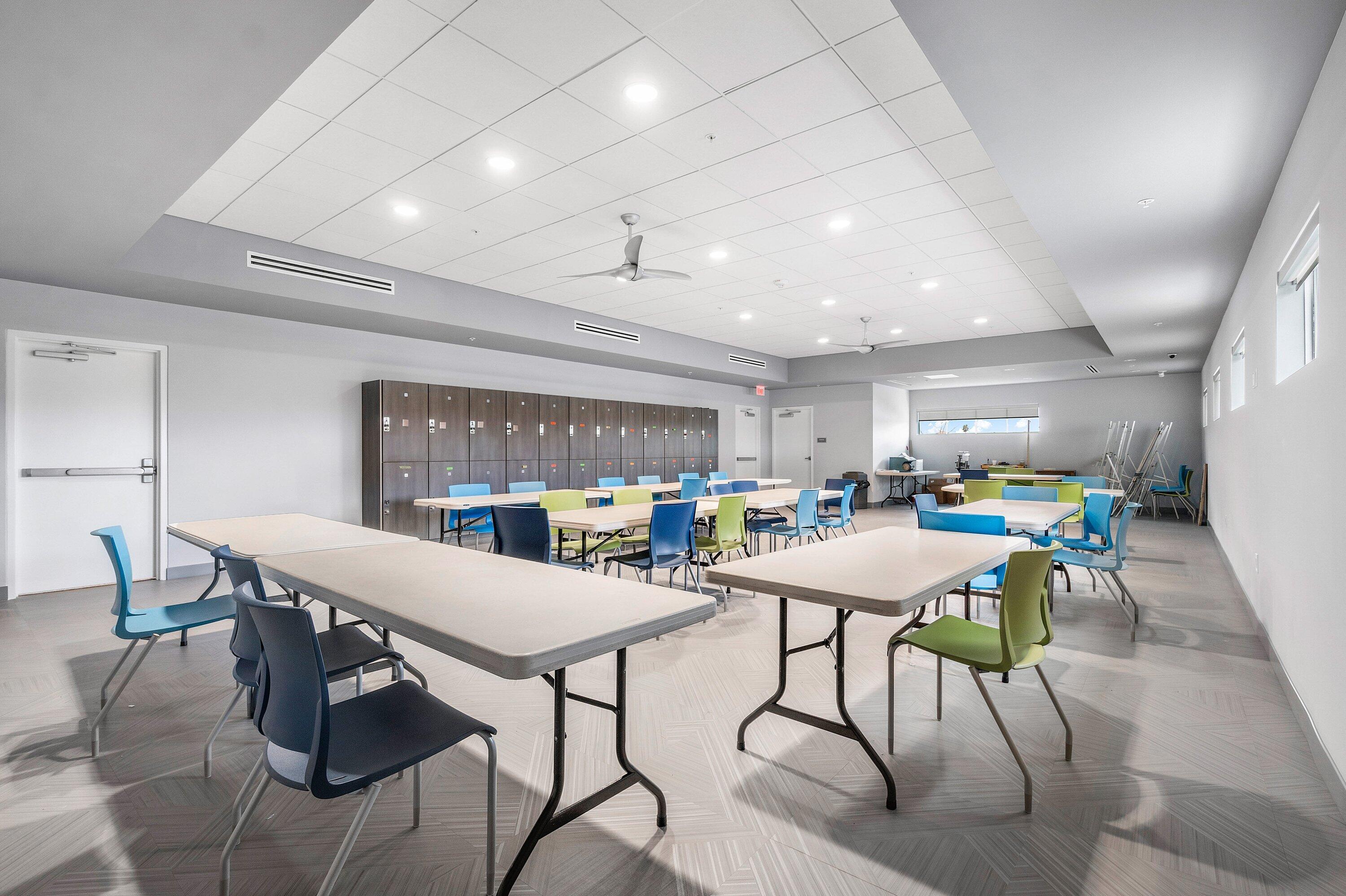 HUNTINGTON POINTE - Residential