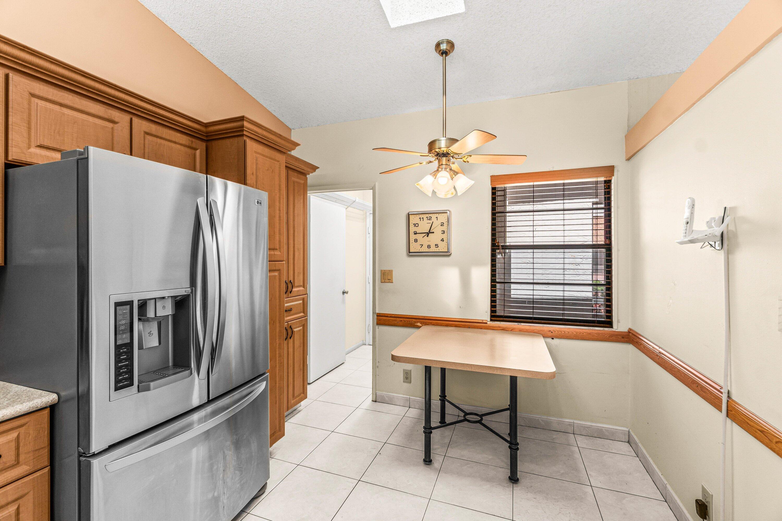 HUNTINGTON POINTE - Residential