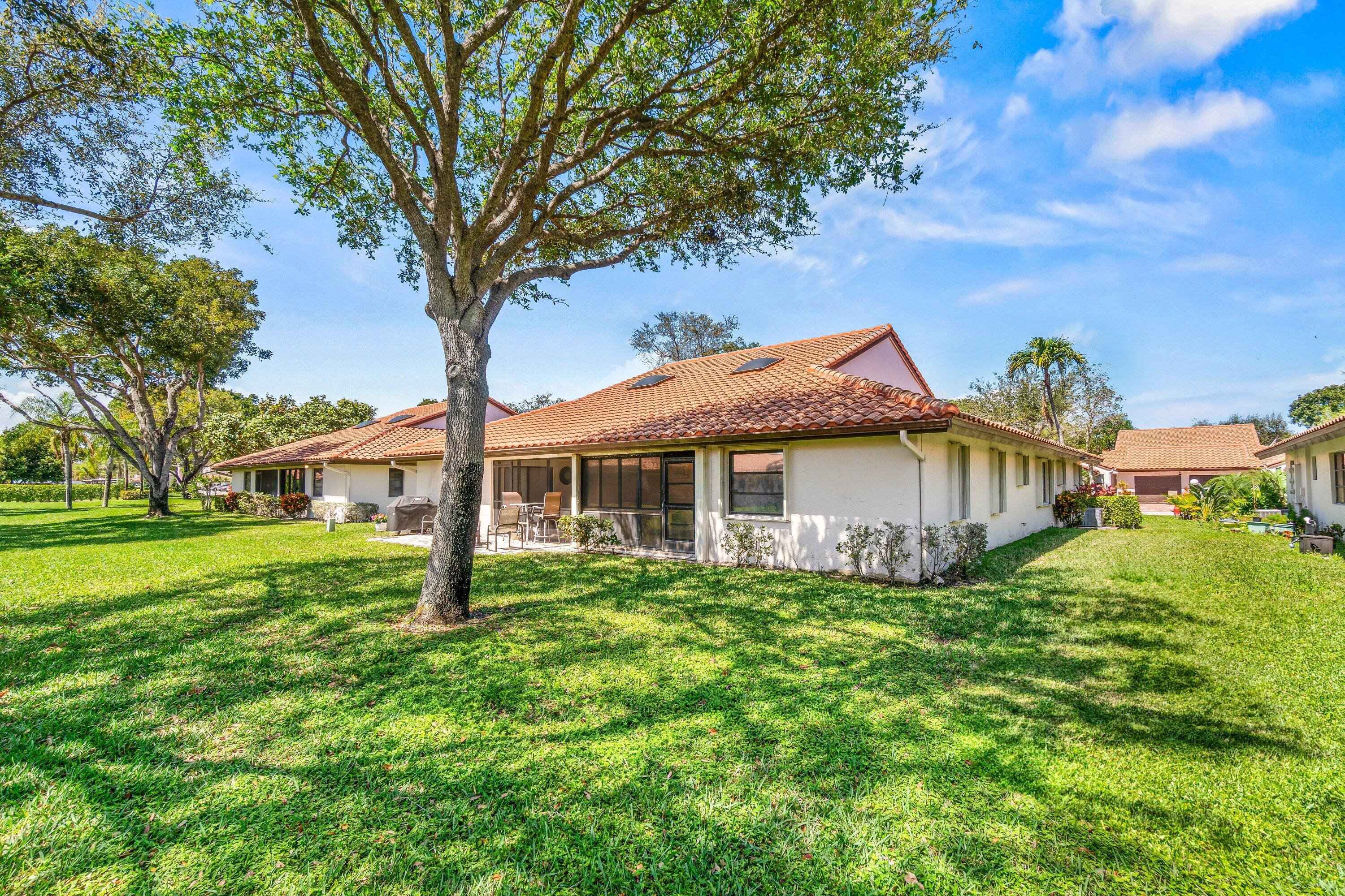 HUNTINGTON POINTE - Residential