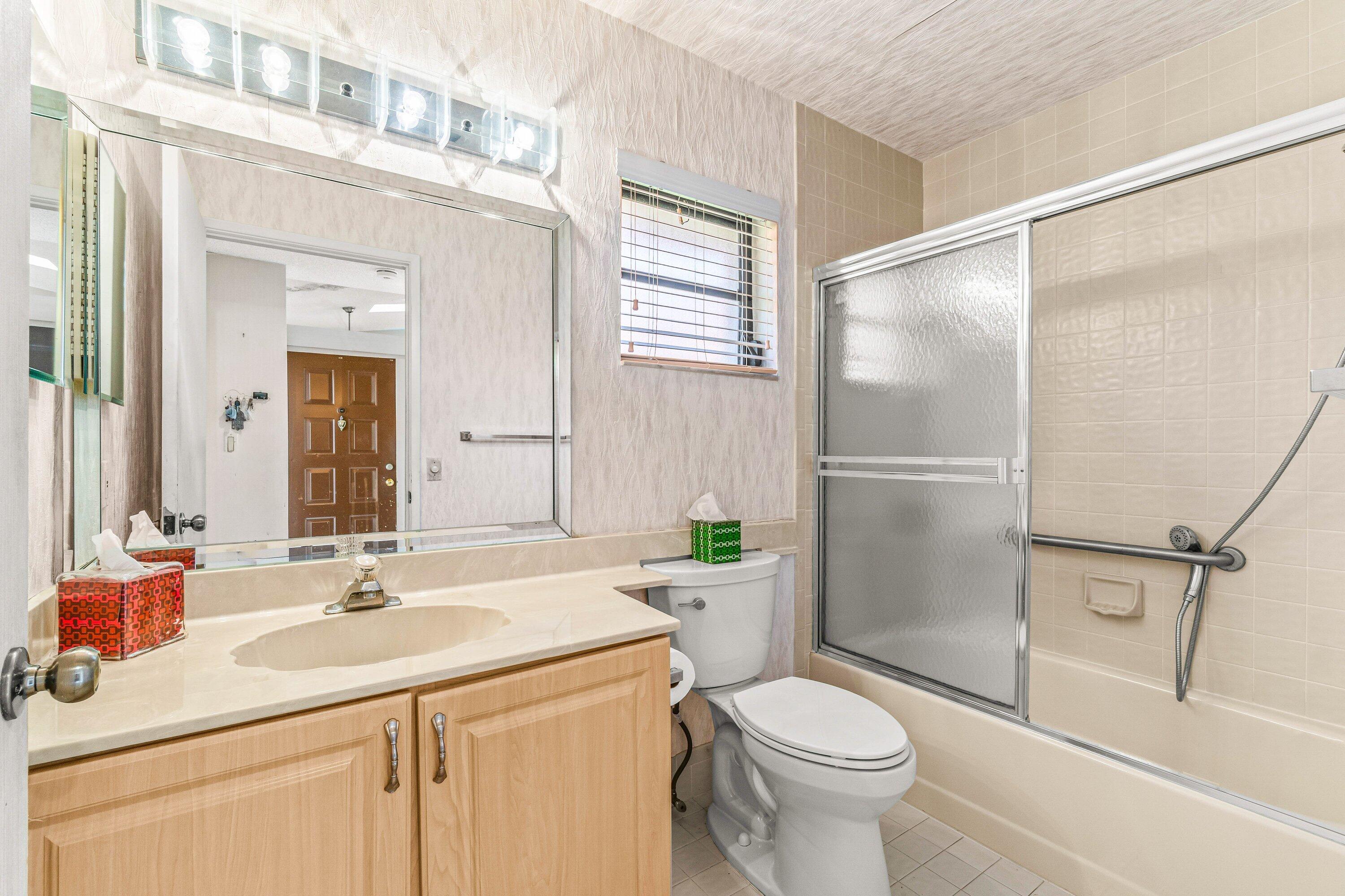 HUNTINGTON POINTE - Residential