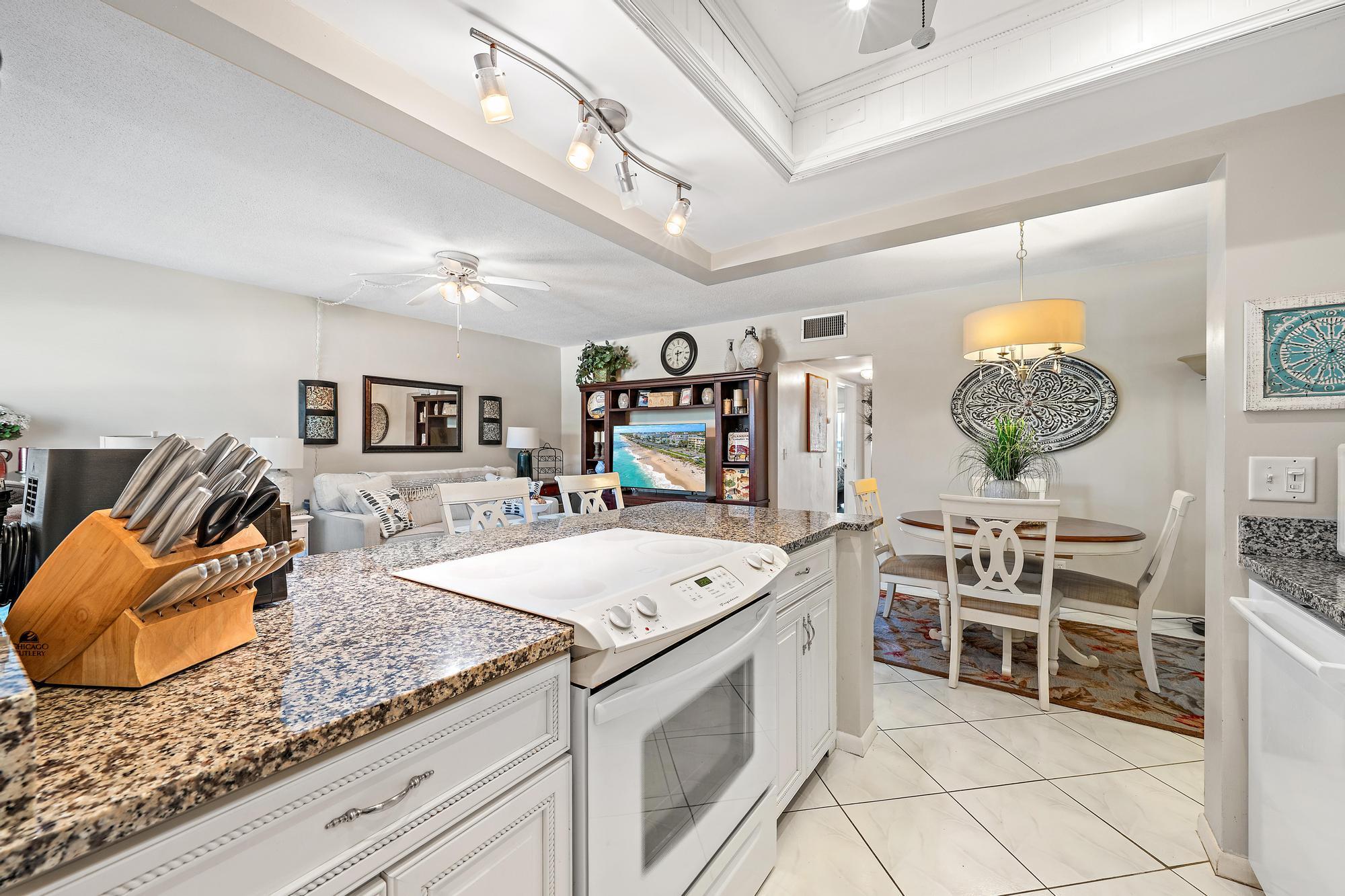 YACHT HARBOUR LANDINGS CONDO - Residential