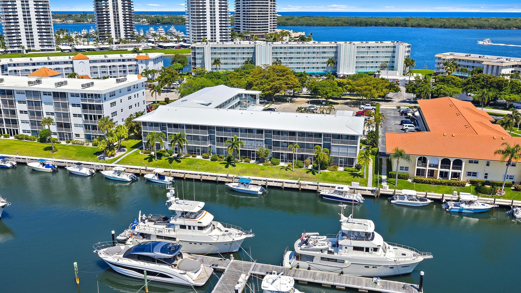 YACHT HARBOUR LANDINGS CONDO - Residential