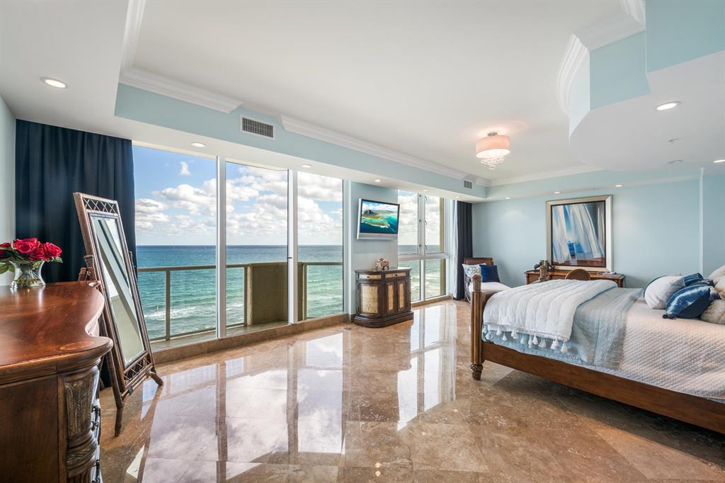 OCEAN GRANDE - Residential