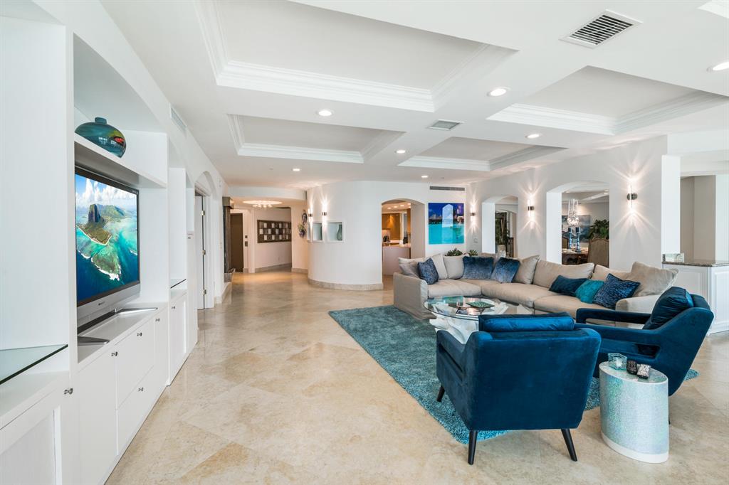 OCEAN GRANDE - Residential