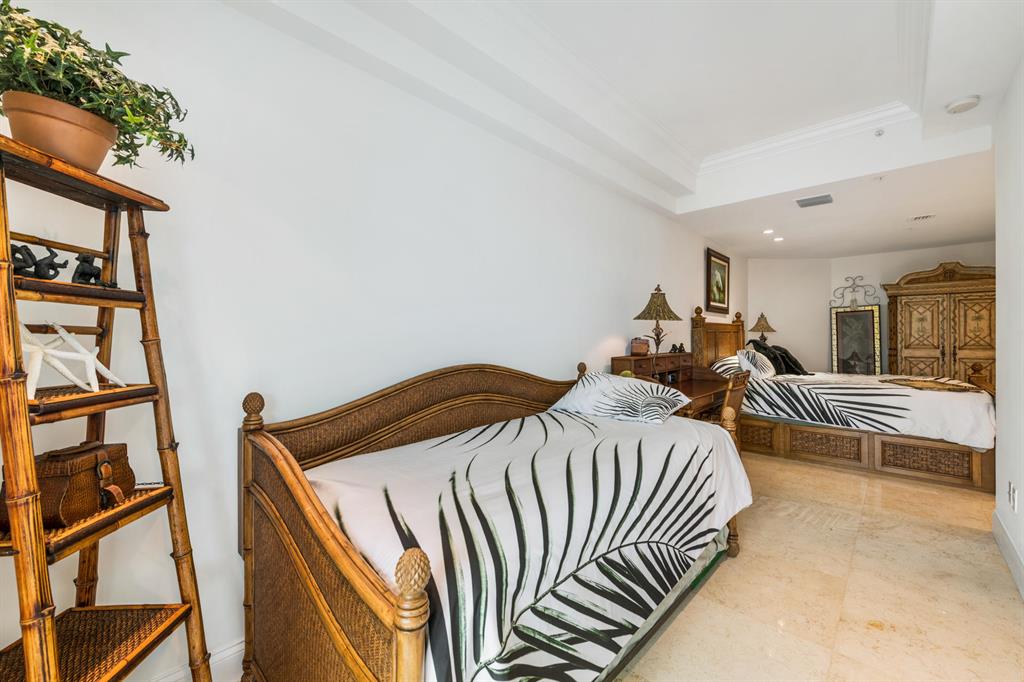 OCEAN GRANDE - Residential