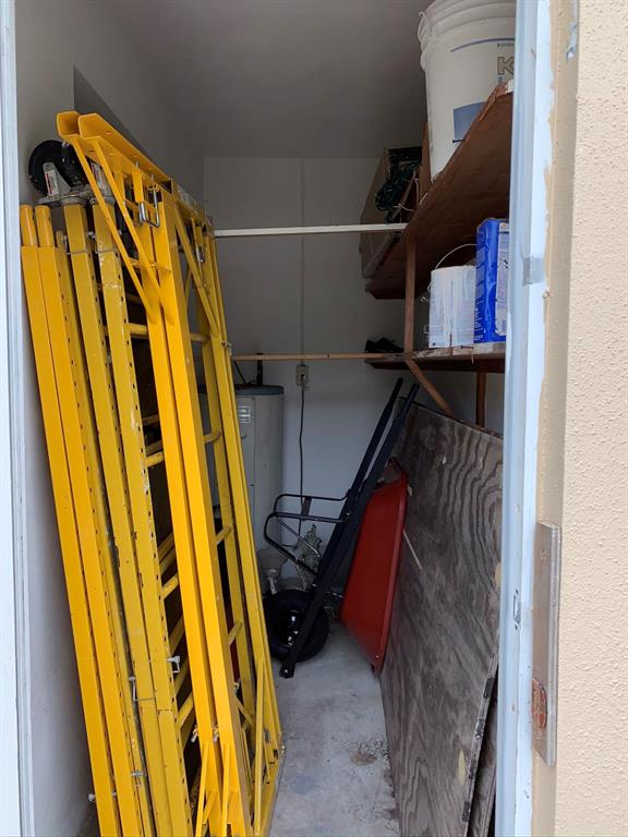 LAKE WORTH TOWN OF - Residential