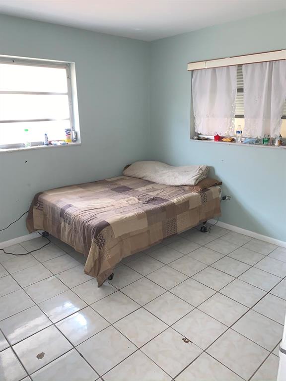 LAKE WORTH TOWN OF - Residential