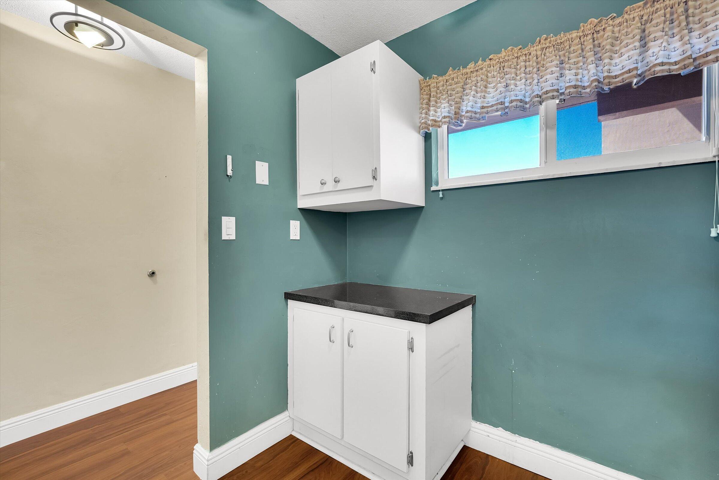 LAKE CLARKE GARDENS CONDO 23 - Residential