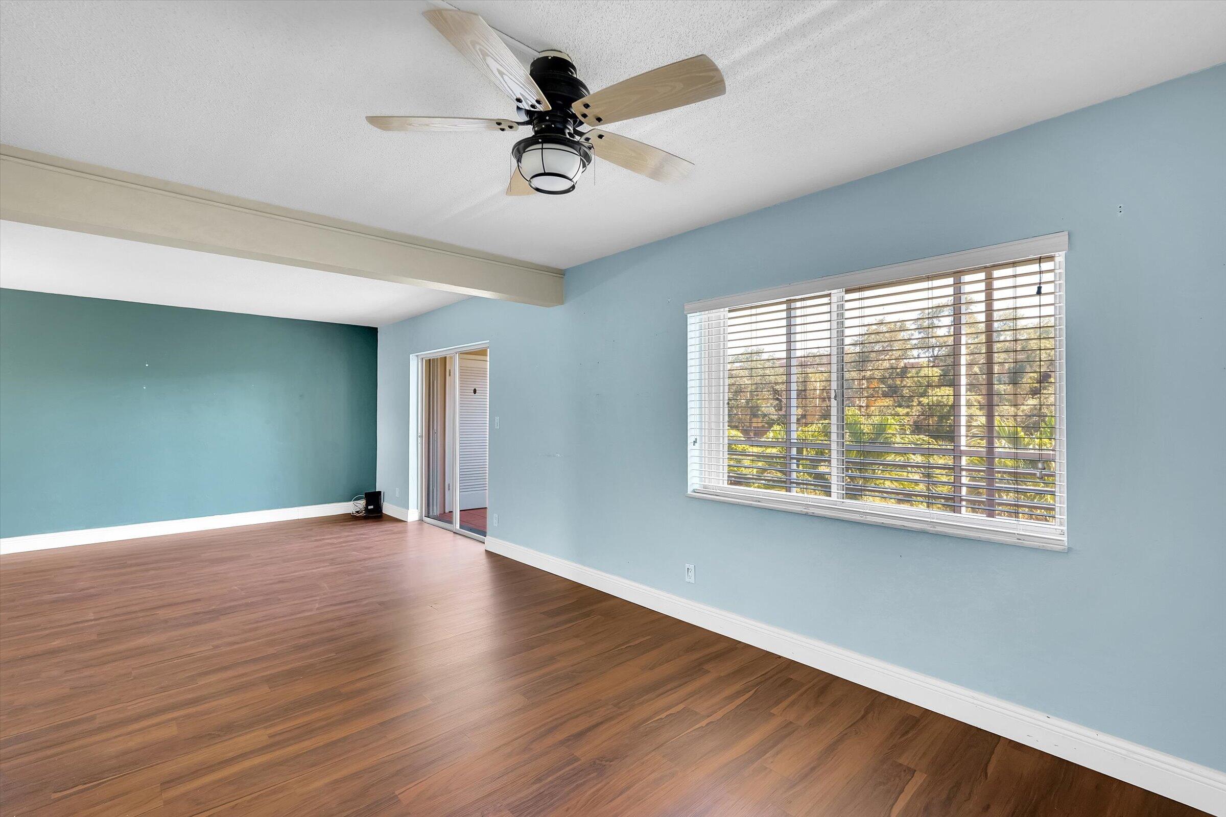 LAKE CLARKE GARDENS CONDO 23 - Residential