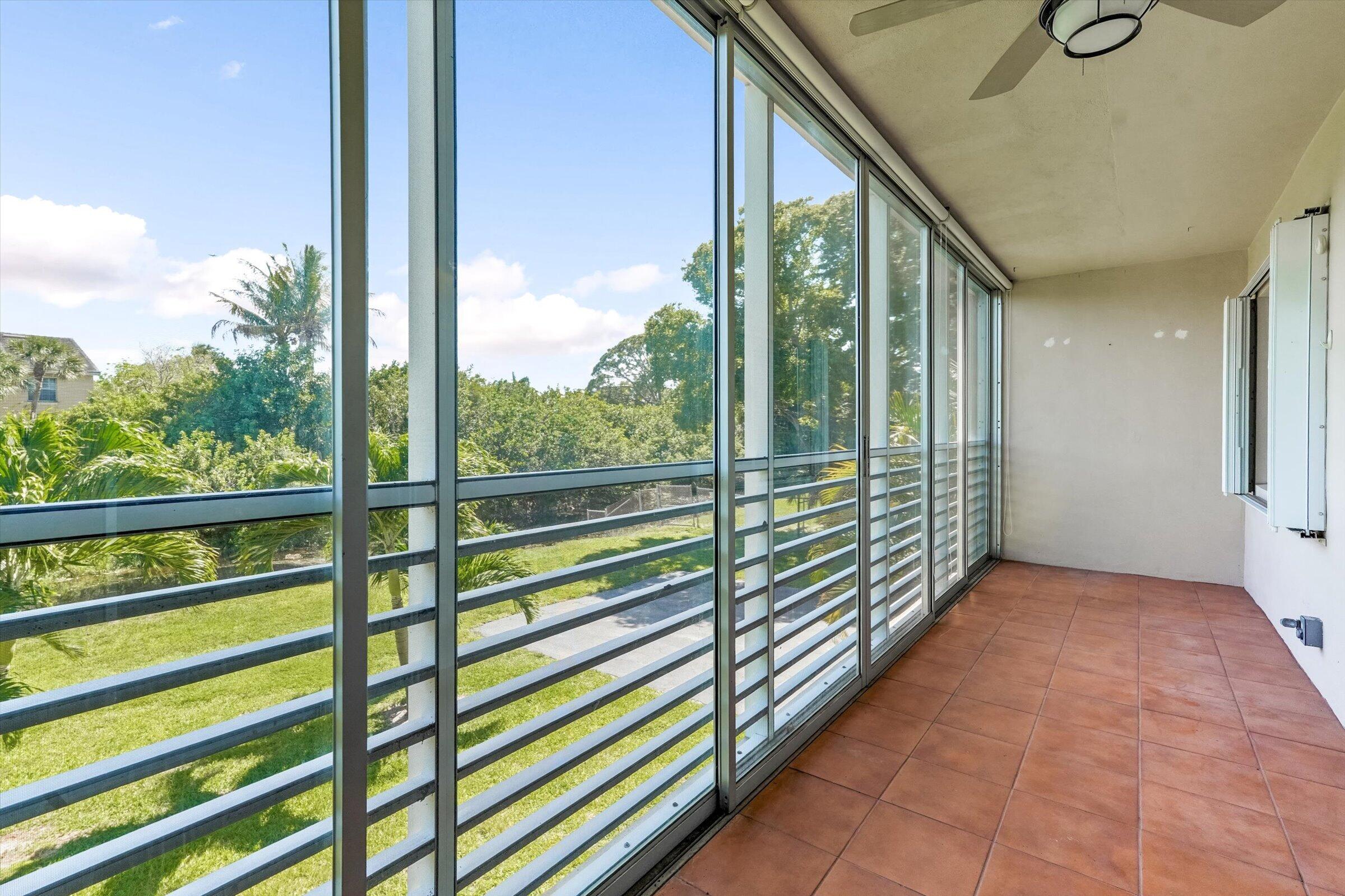 LAKE CLARKE GARDENS CONDO 23 - Residential