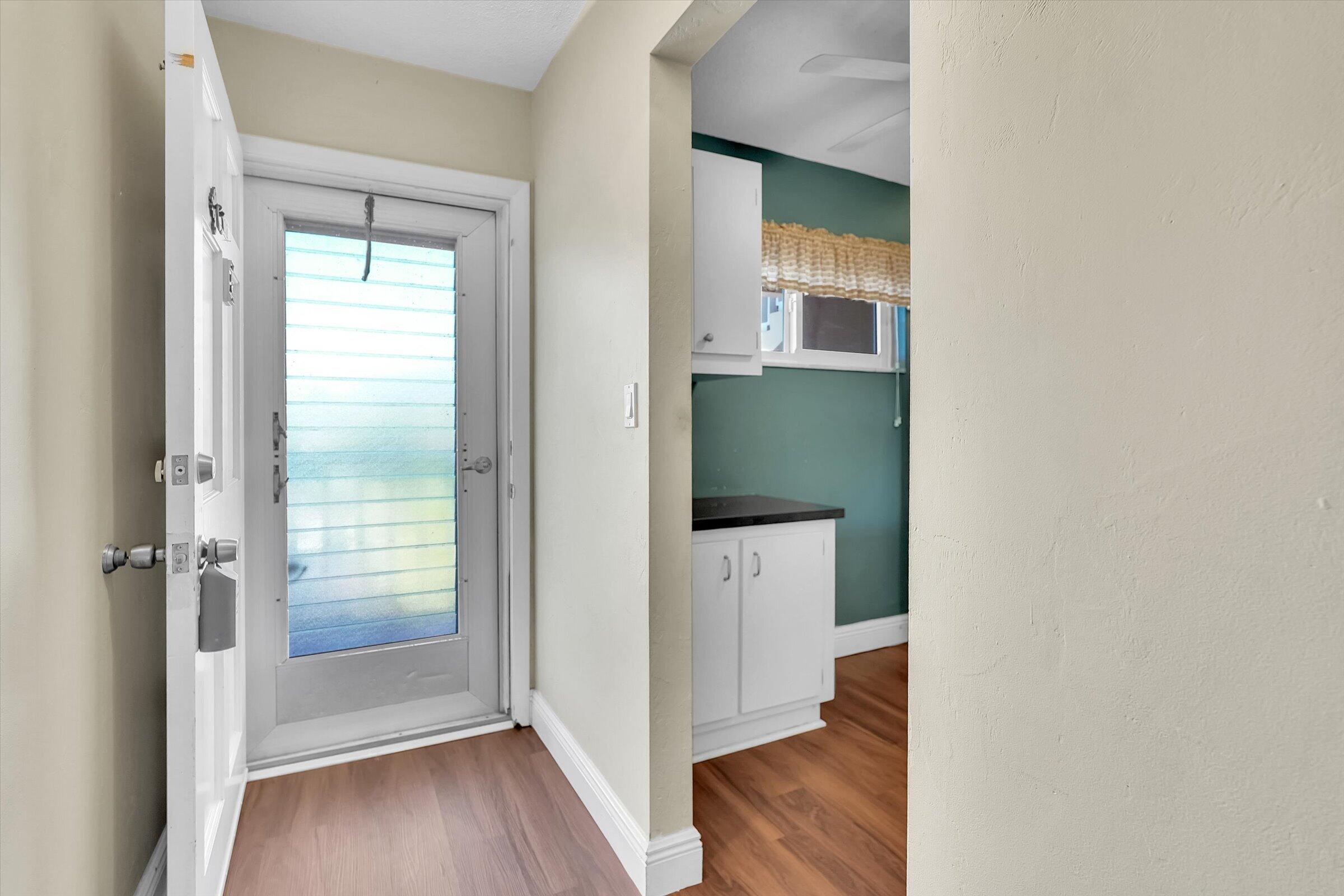 LAKE CLARKE GARDENS CONDO 23 - Residential