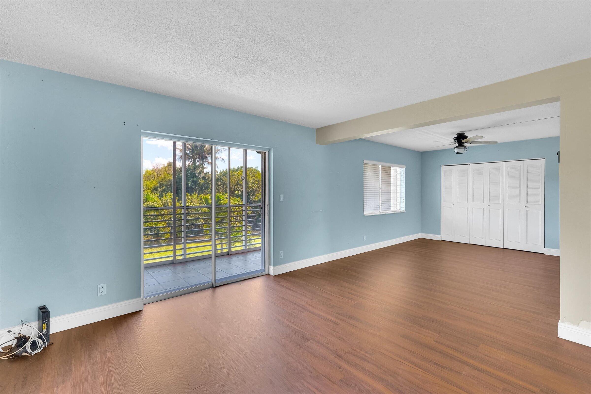LAKE CLARKE GARDENS CONDO 23 - Residential