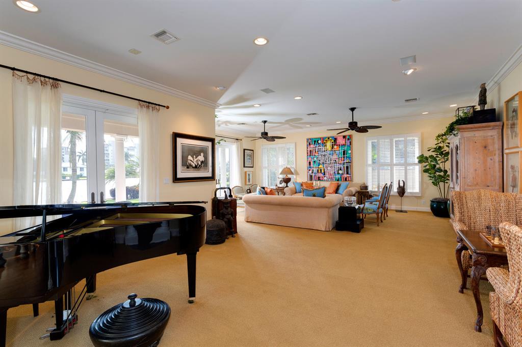 TROPIC ISLE - Residential