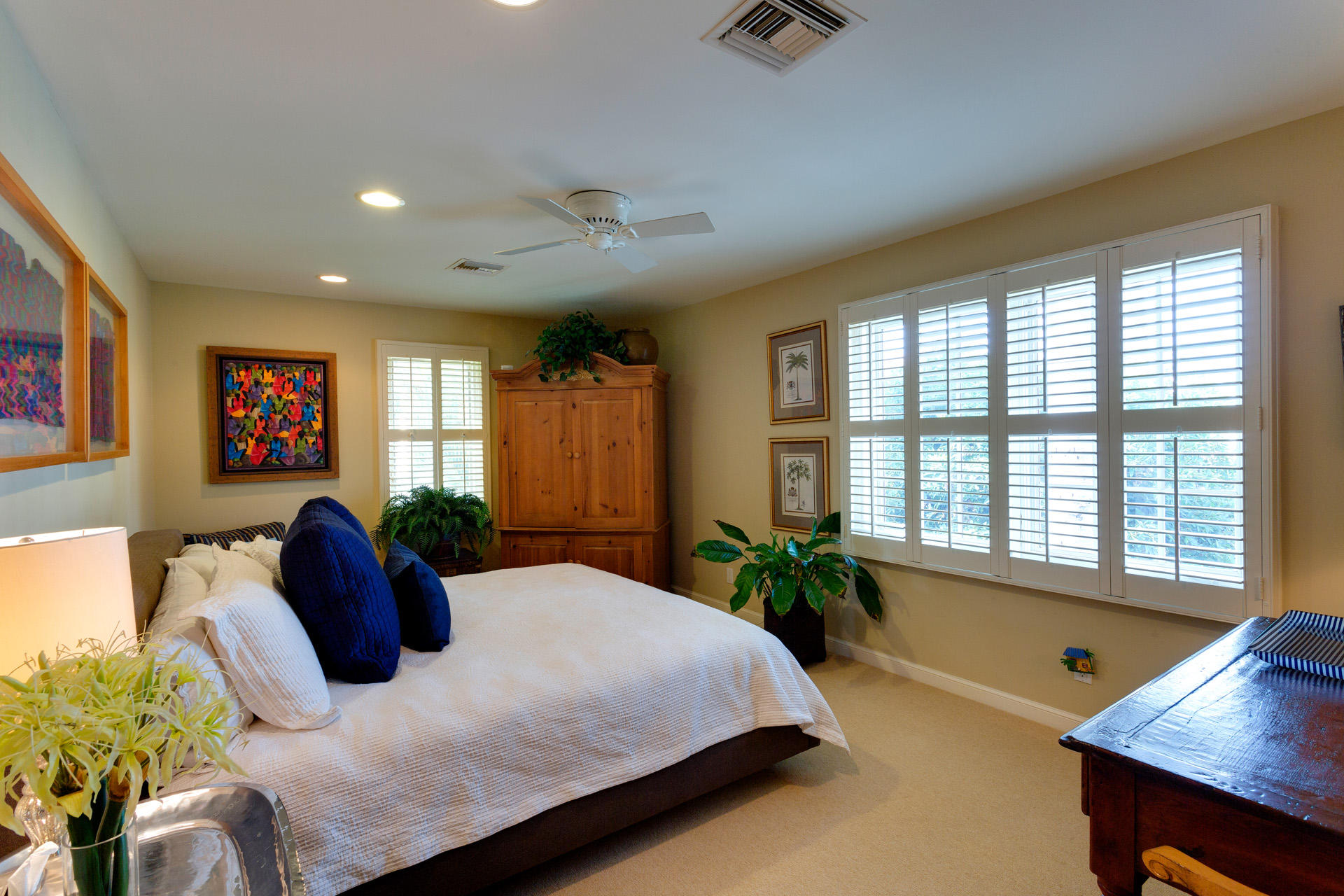 TROPIC ISLE - Residential