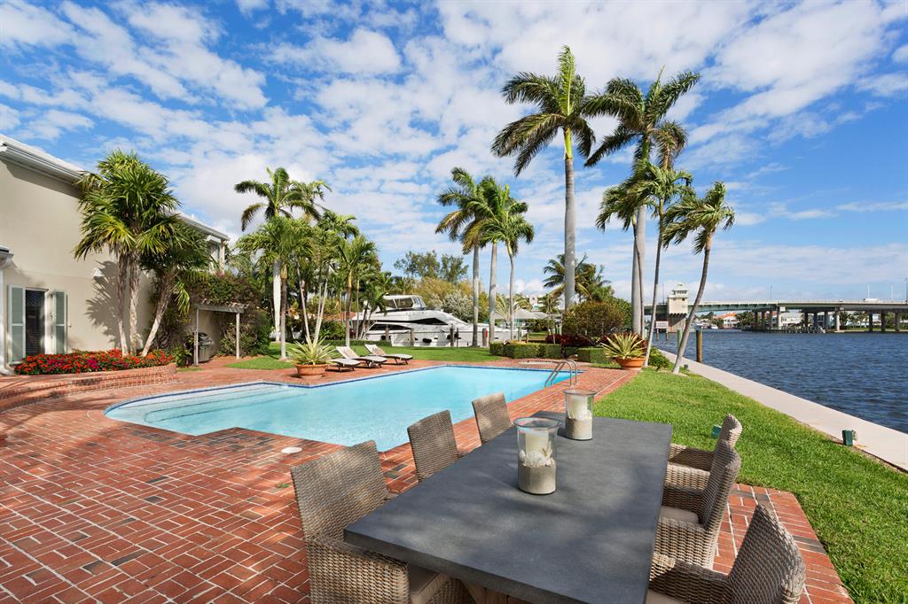 TROPIC ISLE - Residential