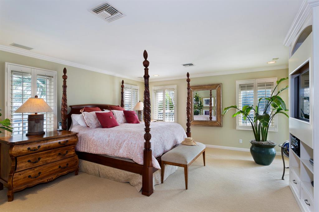 TROPIC ISLE - Residential